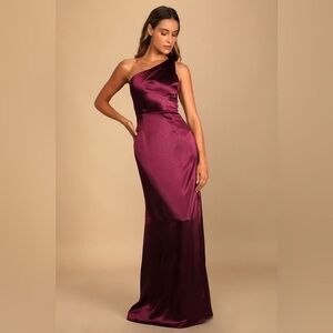 LULU’S ON THE GUEST LIST SATIN ONE SHOULDER MAXI DRESS